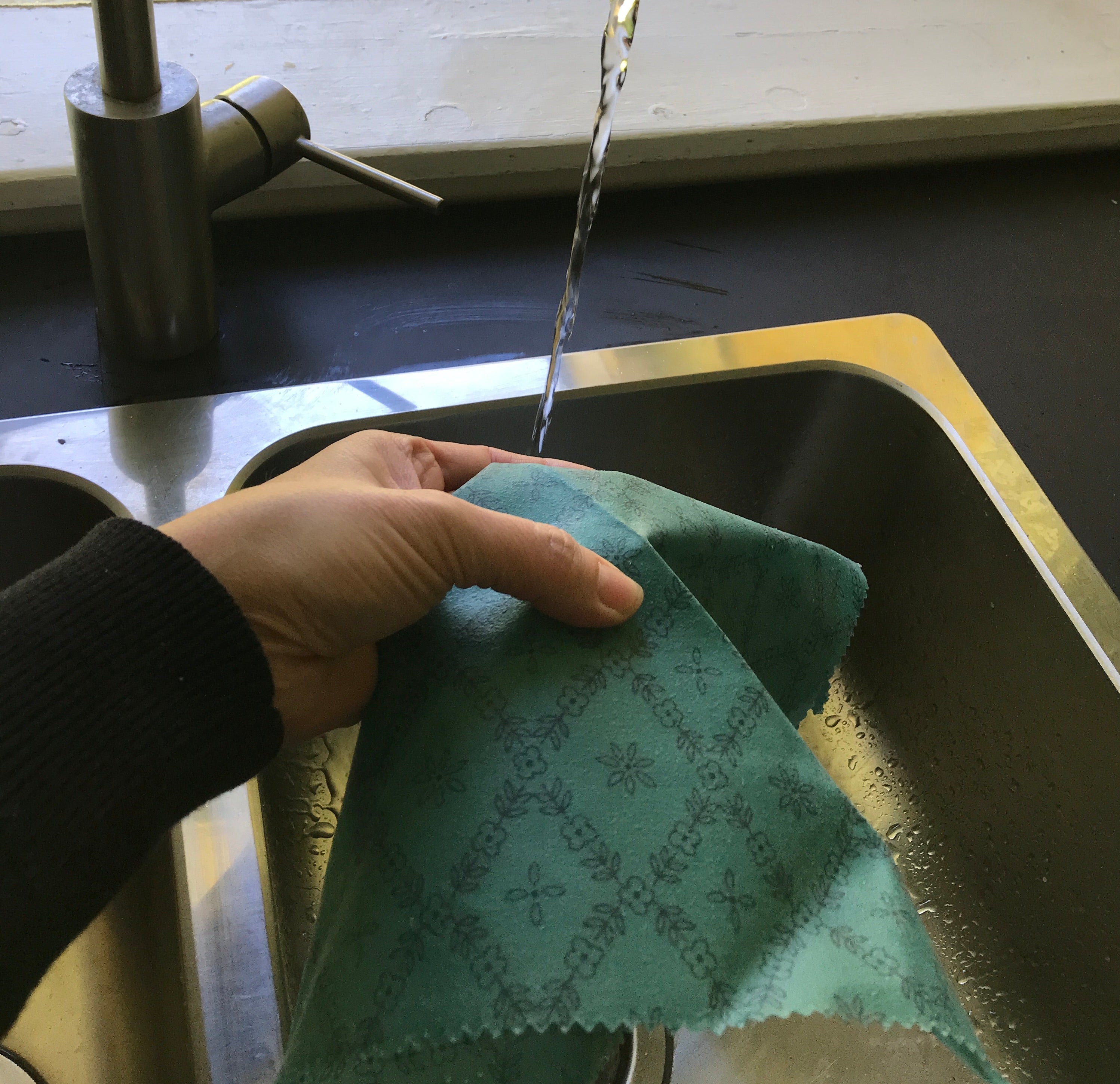 Beeswax wrap care and cleaning